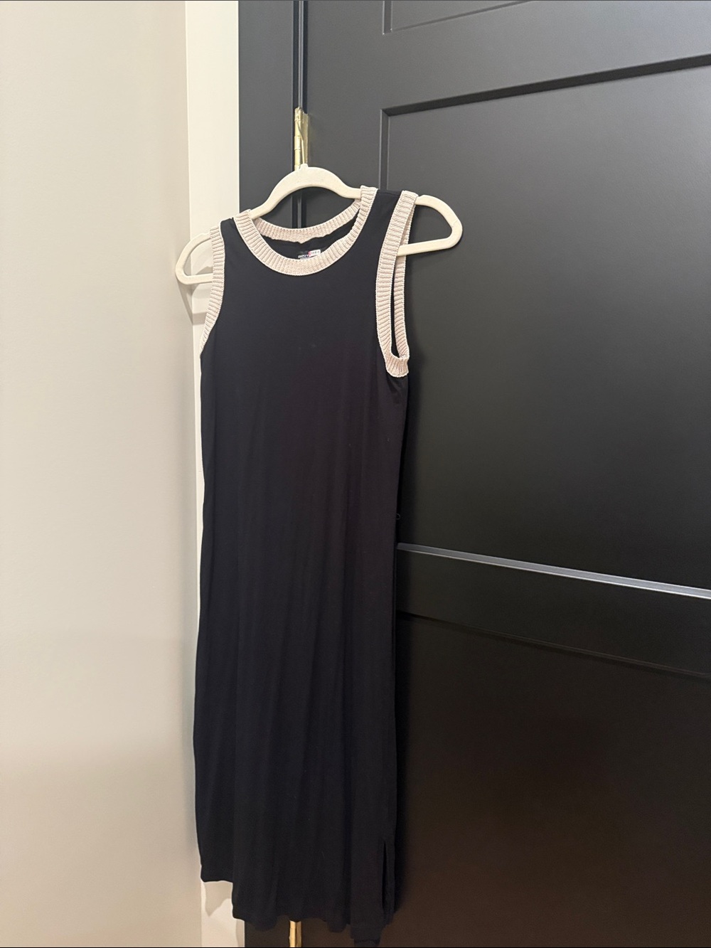 Vera Wang Black Sleeveless Midi Dress with Cream Trim